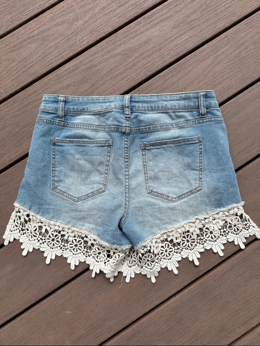 Lord & Taylor Light Blue Denim Shorts with Cream Lace Trim - Picture 3 of 6